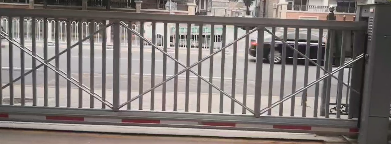 <strong>北京财门为北京通州科协安装悬浮门：开启智能安防新篇章</strong>